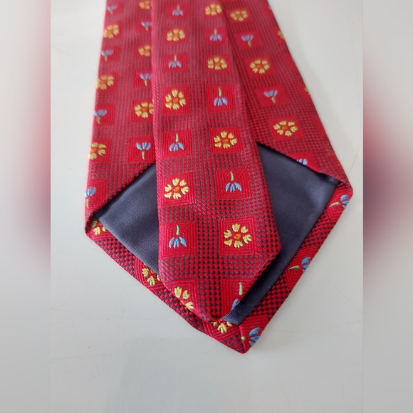 Old River Tie - Picture 3 of 10